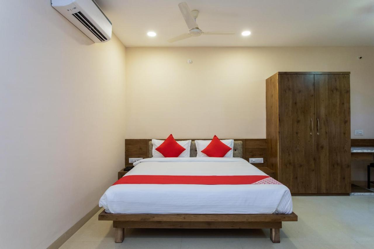 Oyo 75956 Hotel Grand Rourkela Exterior photo